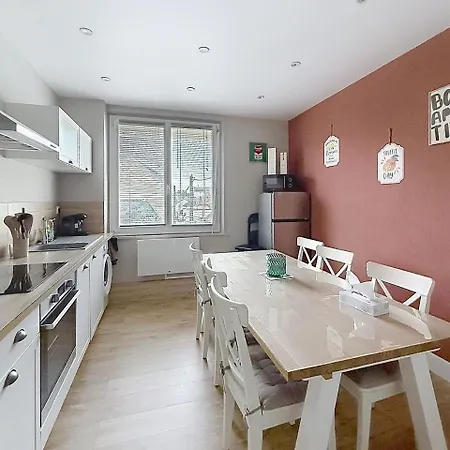 Le Cabanon 86 *